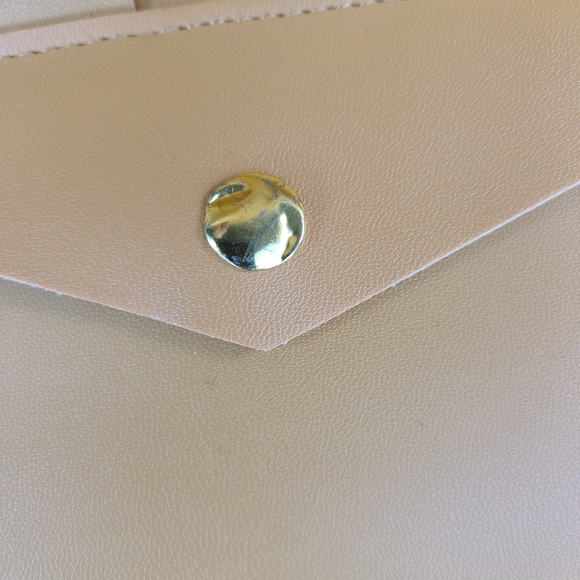 Glass Ladder & Co Katherine Vegan Leather Tech Organizer Roll Tan - Picture 6 of 16